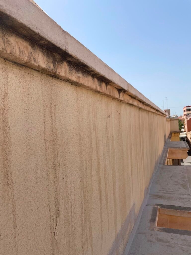 Limpieza, lavado e hidrofugación de la fachada de un edificio histórico en la provincia de Alicante mediante trabajos verticales 10 Verticalero lavado y limpieza de fachada con agua presion provincia alicante