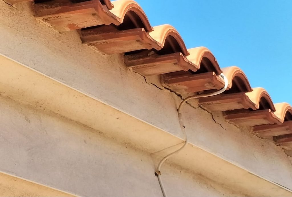 Reparación de Fachadas y Tejados en Alicante para Casas y Bungalows 1 Mantenimiento y reparación de fachada de vivienda unifamiliar en Alicante